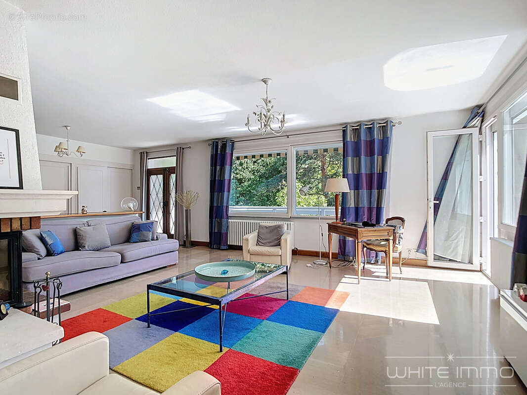 Maison à FRANCHEVILLE