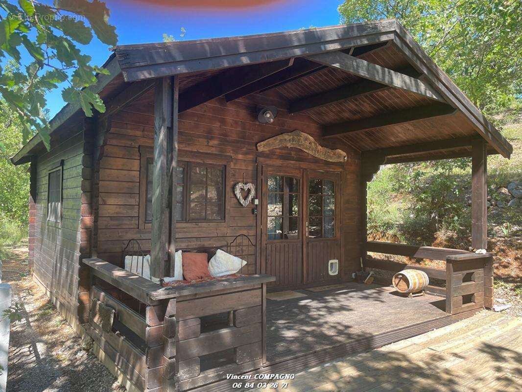 Maison à ESPARRON-DE-VERDON