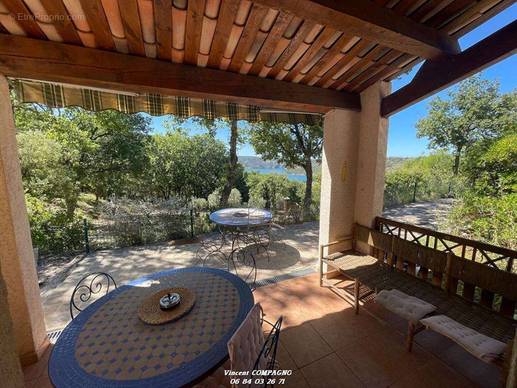 Maison à ESPARRON-DE-VERDON