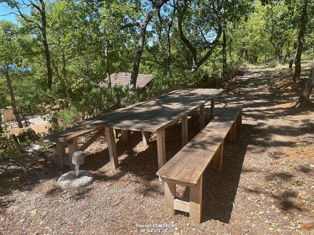Maison à ESPARRON-DE-VERDON