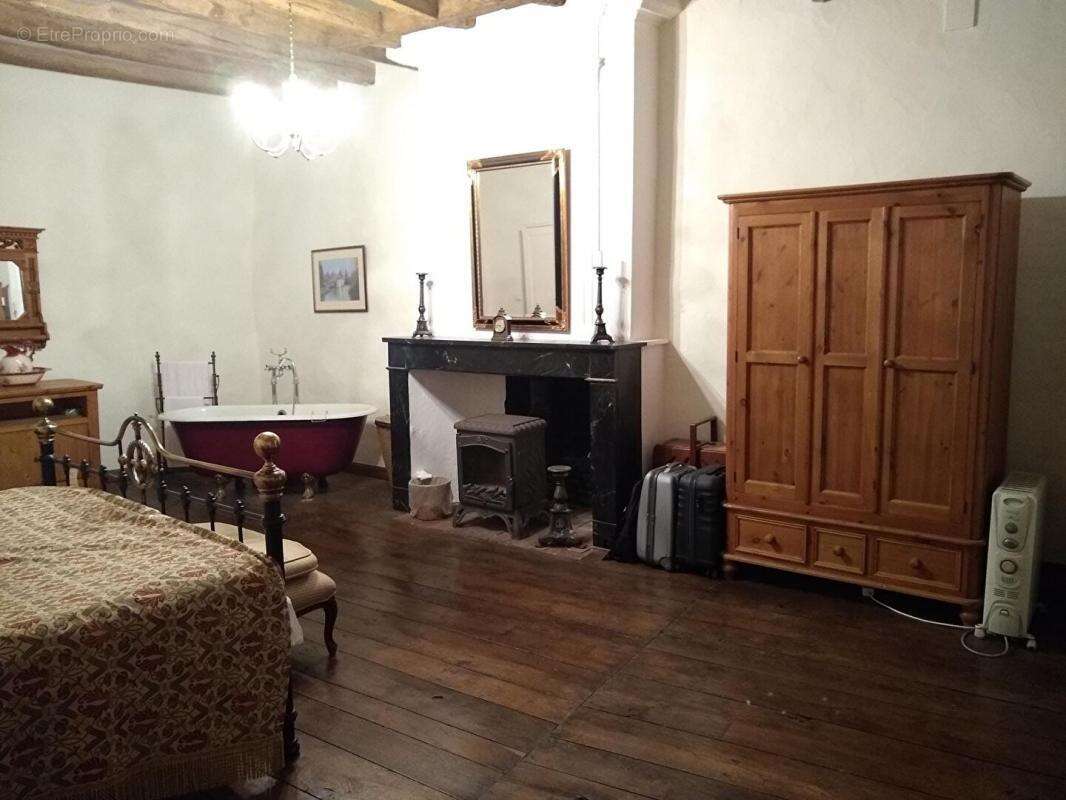 Maison à MOUILLERON-EN-PAREDS