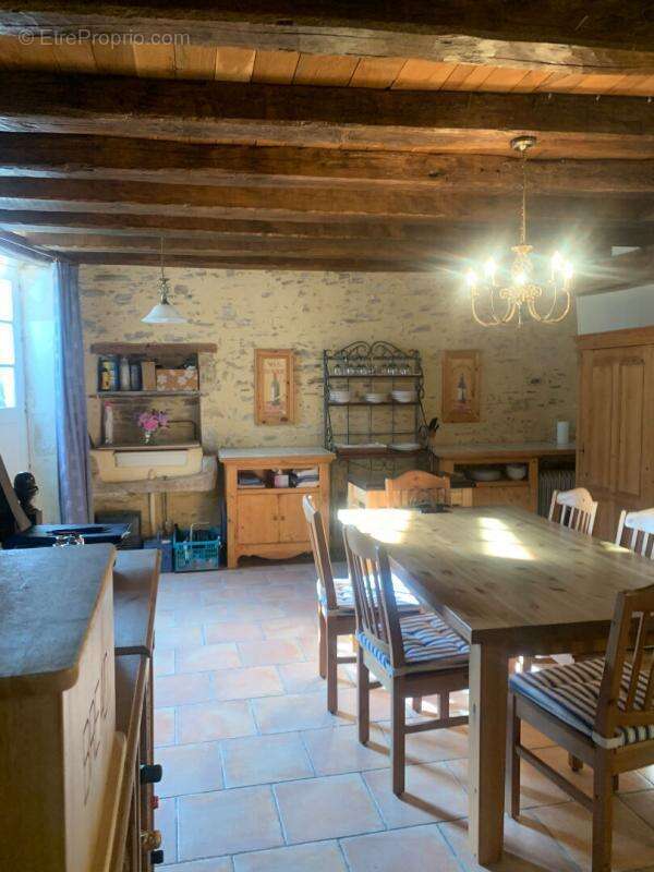 Maison à MOUILLERON-EN-PAREDS