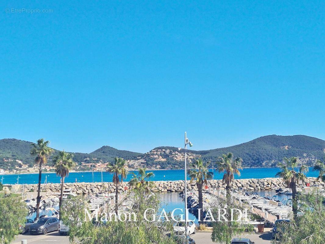 Appartement à SAINT-CYR-SUR-MER