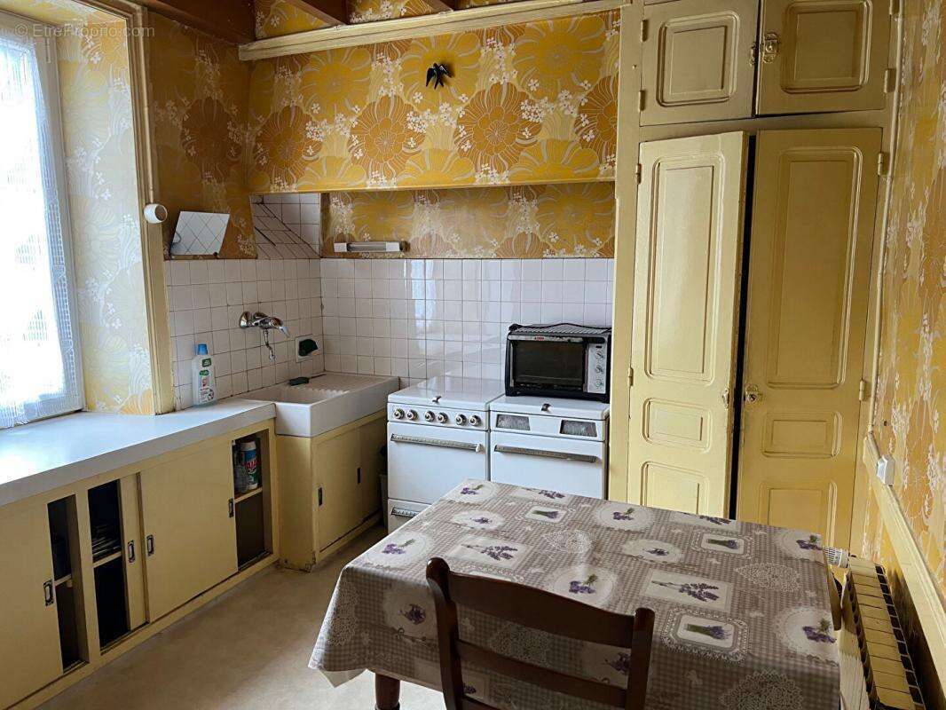 Maison à SAINT-REMY-SUR-DUROLLE