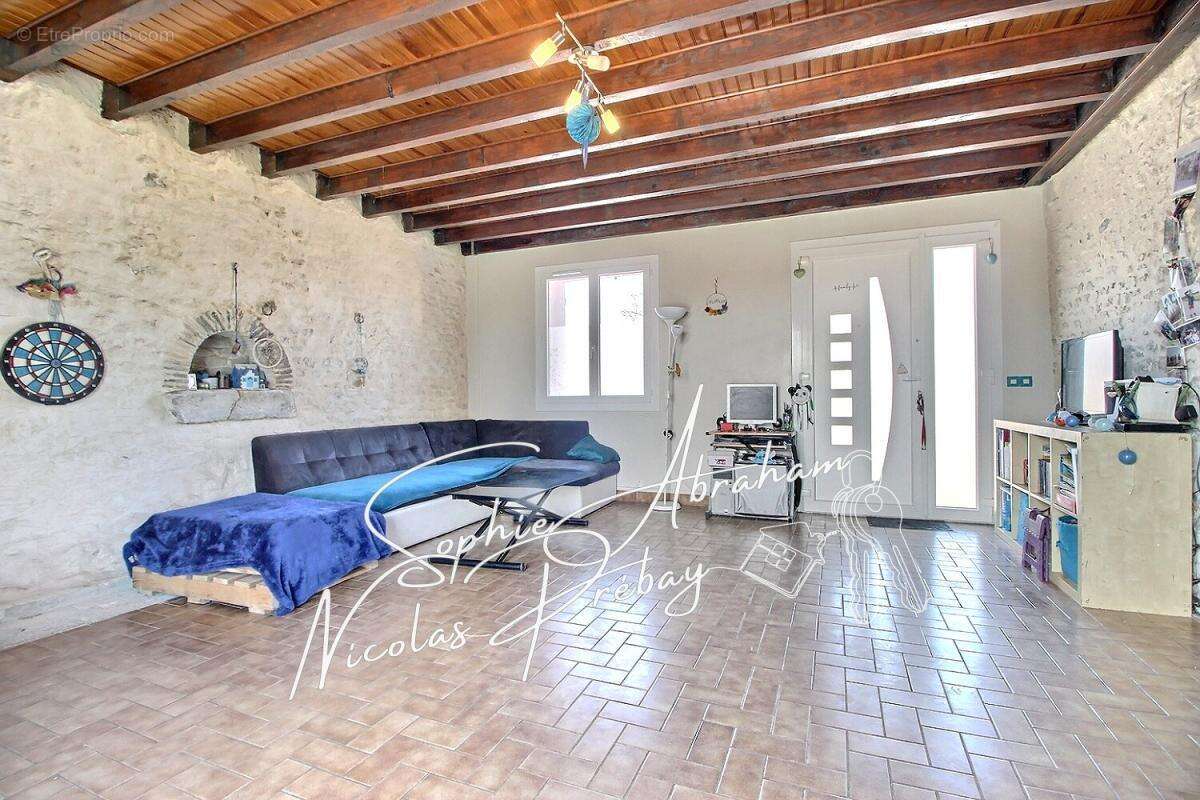 Maison à ANGERVILLE