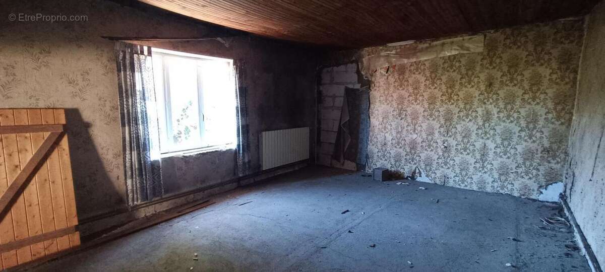 Maison à BROTTE-LES-LUXEUIL