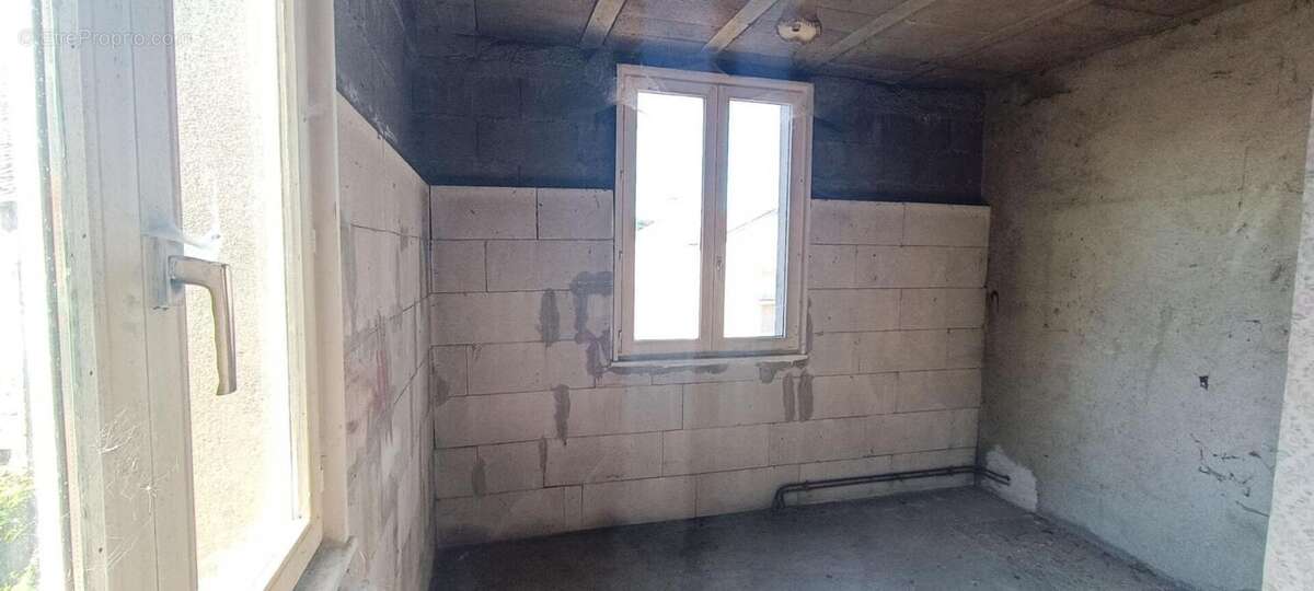 Maison à BROTTE-LES-LUXEUIL