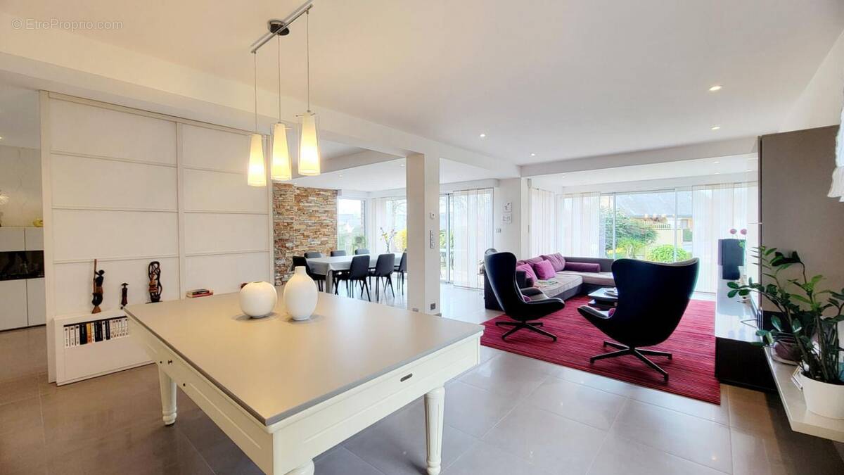 Maison à LA MEMBROLLE-SUR-LONGUENEE