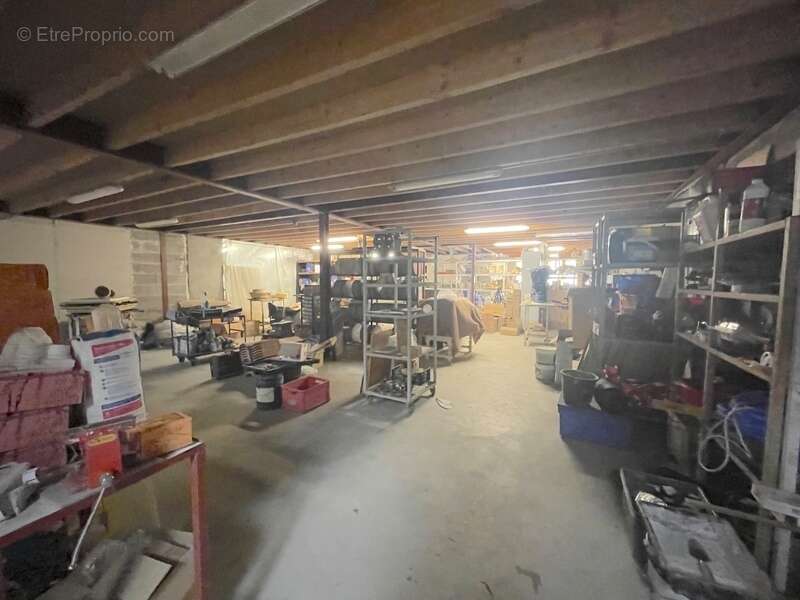 Maison à SAINTE-RADEGONDE-DES-NOYERS