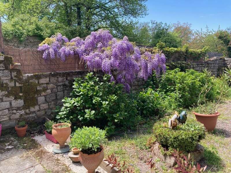 Maison à SAINT-EMILAND
