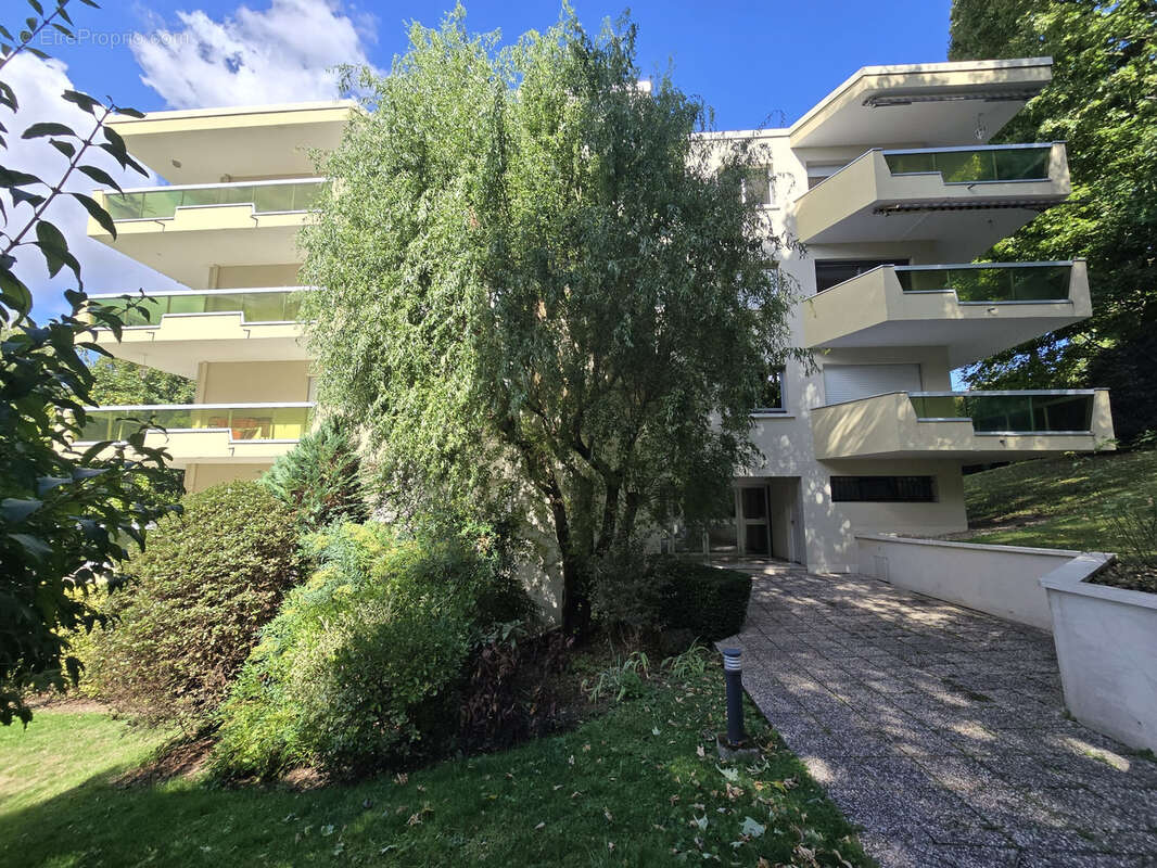 Appartement à LE RAINCY