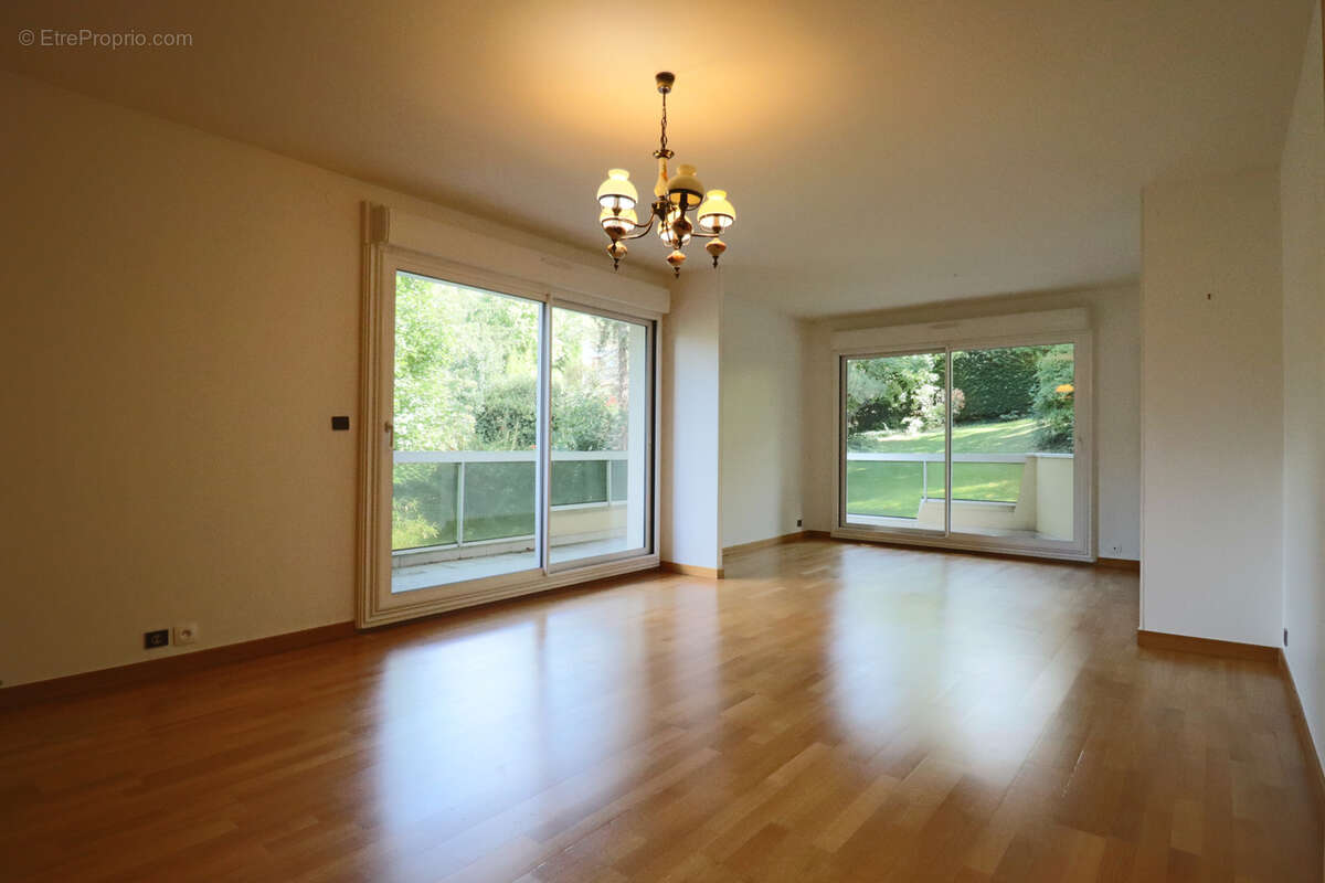 Appartement à LE RAINCY