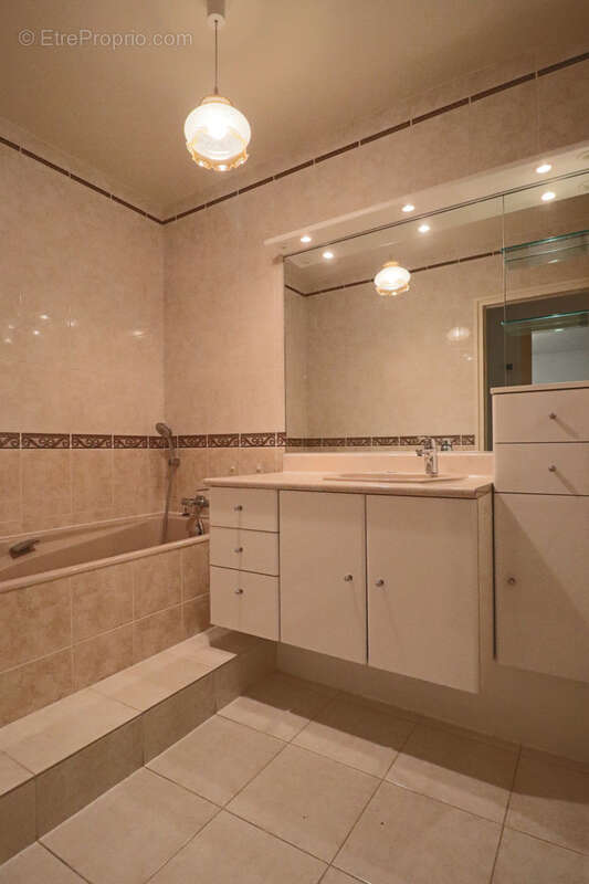 Appartement à LE RAINCY