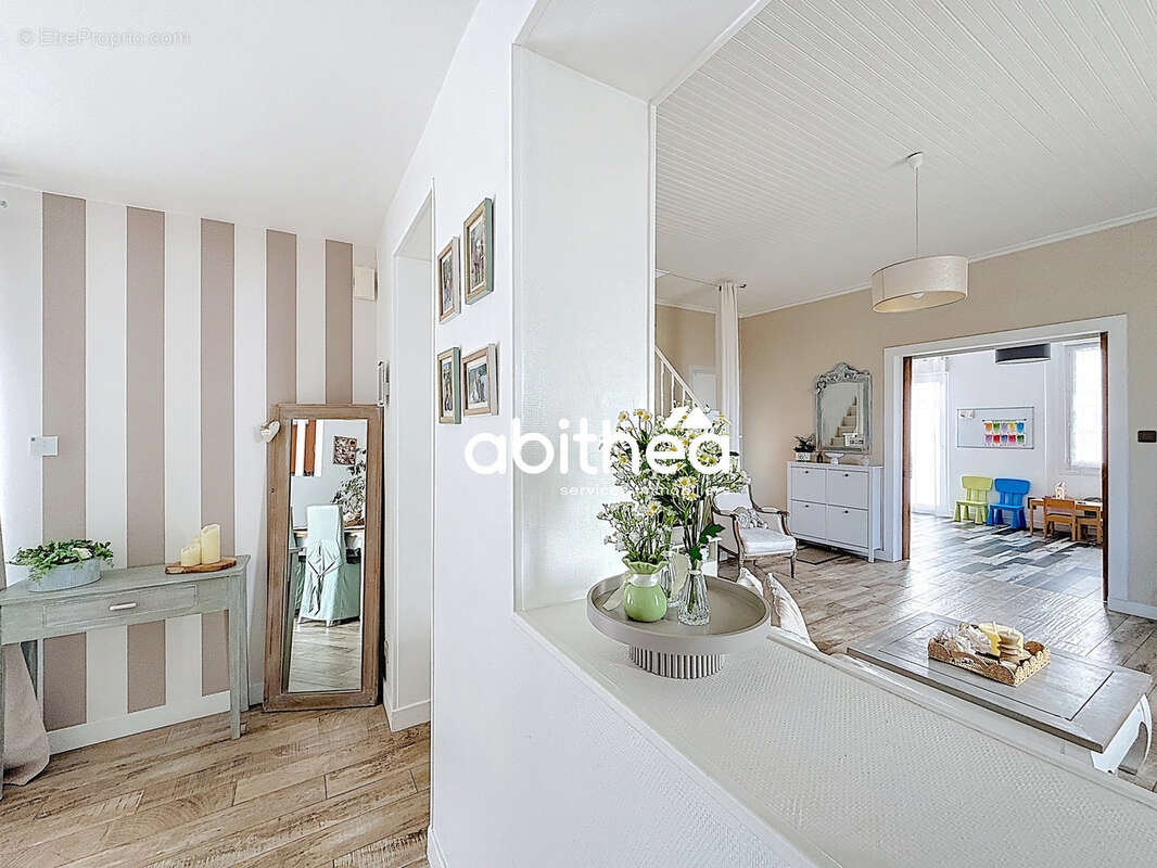 Maison à ANZIN-SAINT-AUBIN