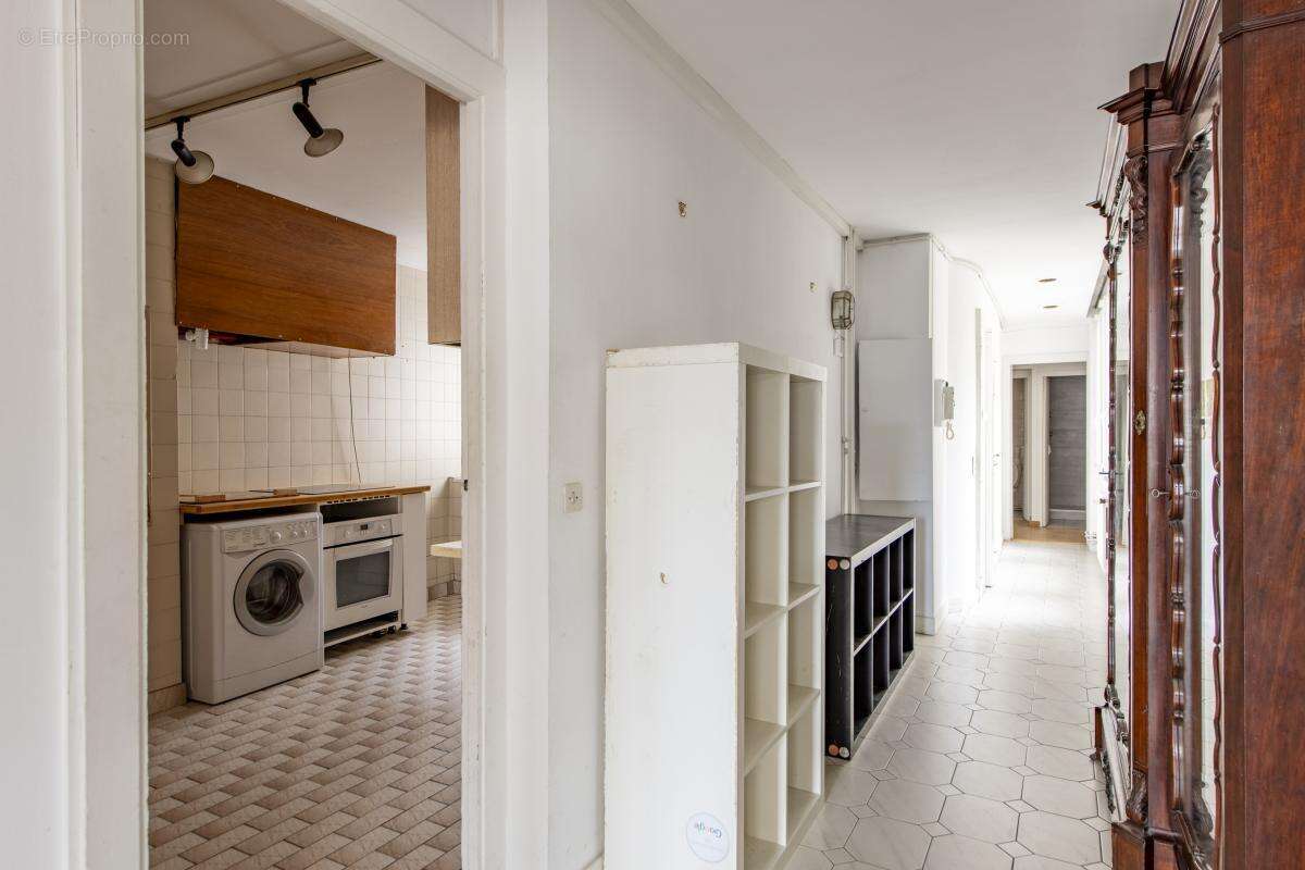 Appartement à PARIS-10E