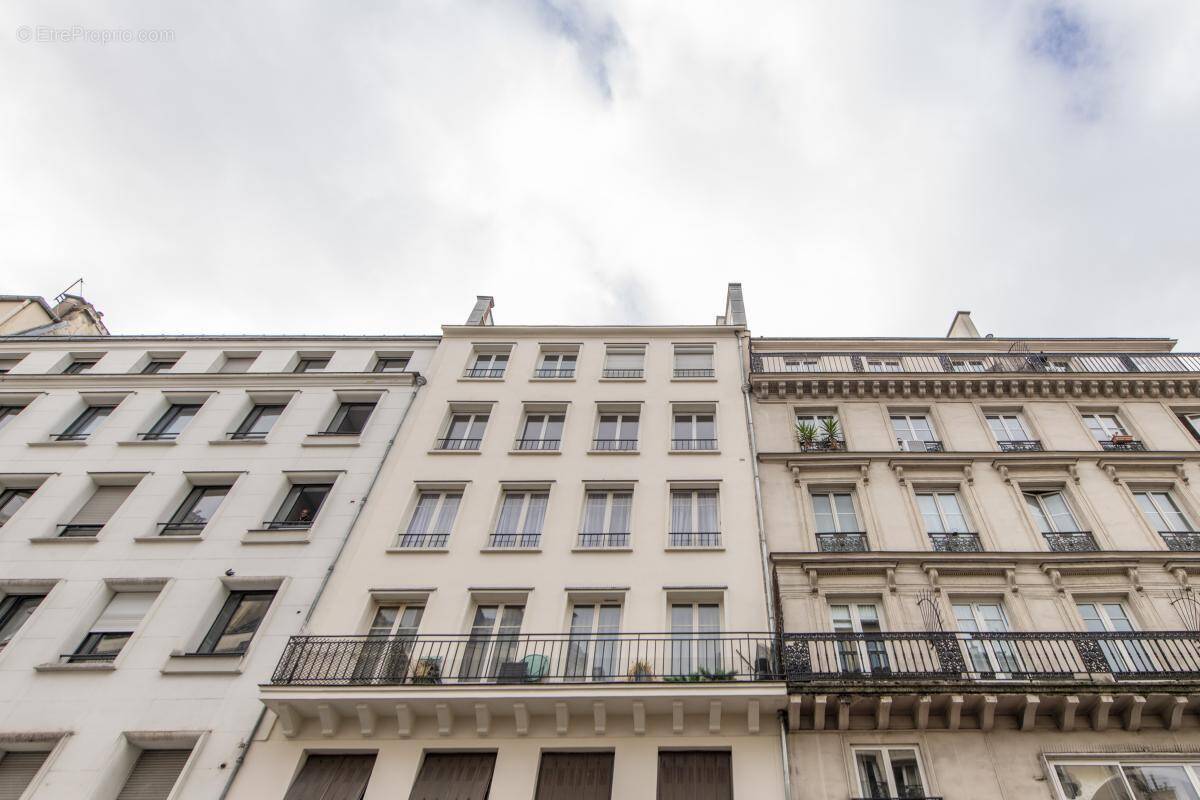 Appartement à PARIS-10E