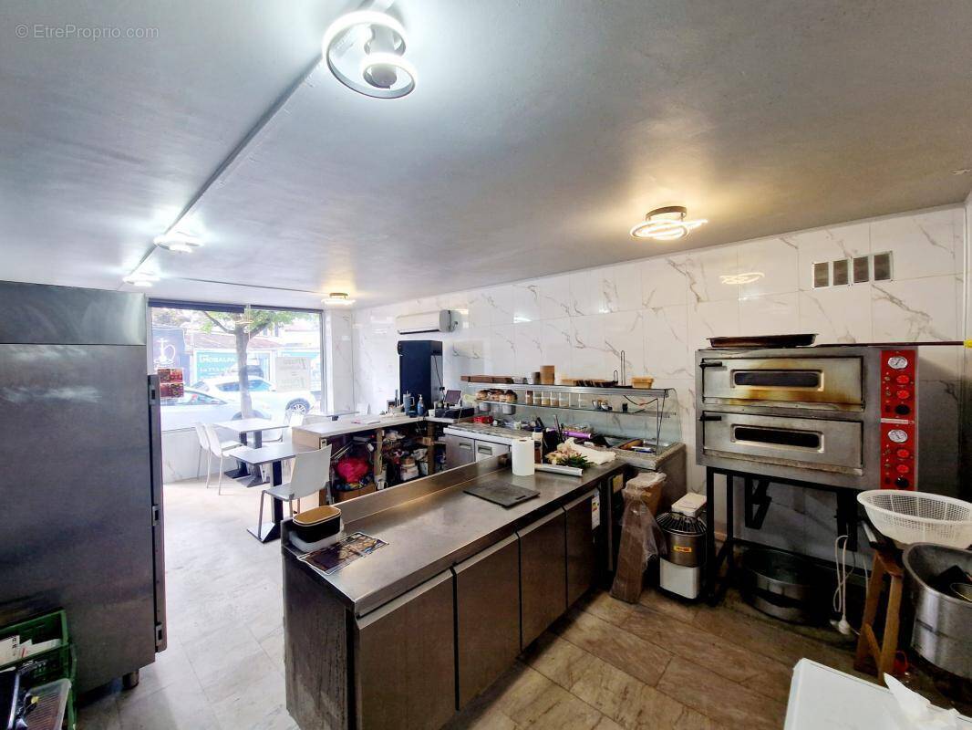 Commerce à SAINT-MAUR-DES-FOSSES