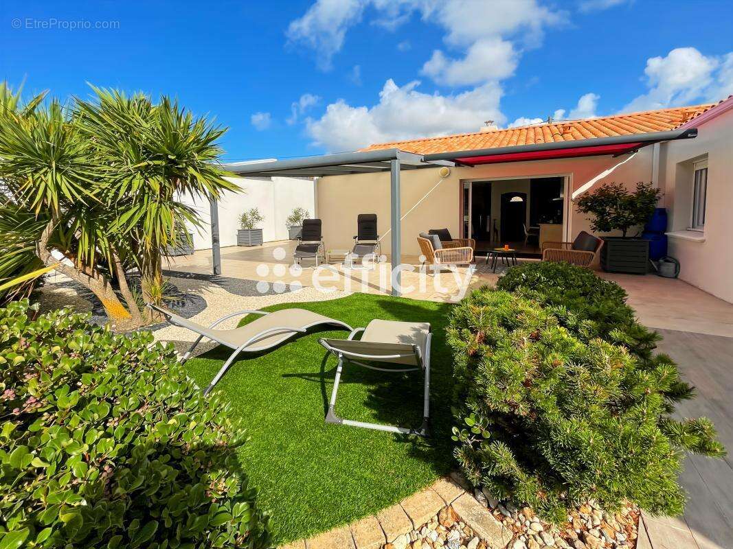 Maison à BREM-SUR-MER