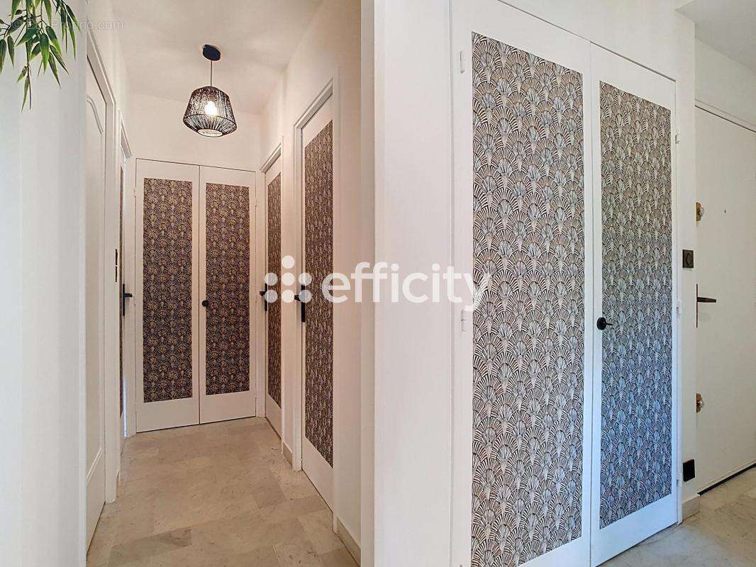 Appartement à FREJUS