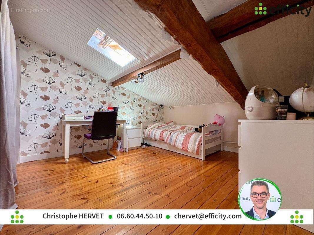 Maison à CHAMPNIERS