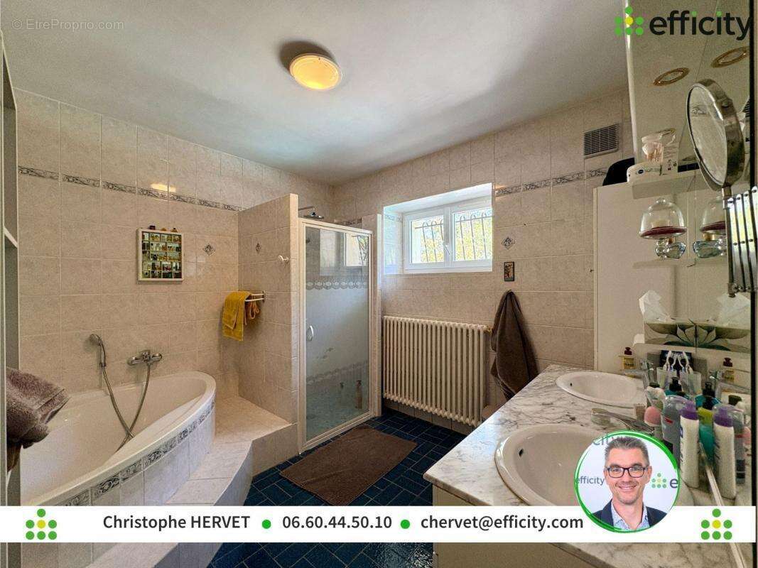 Maison à CHAMPNIERS