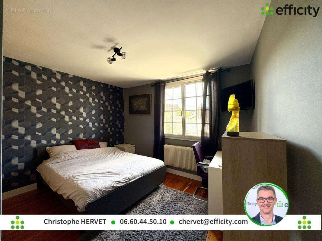 Maison à CHAMPNIERS