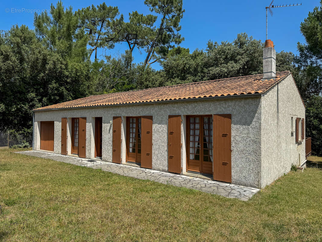 Terrain à SAINT-PALAIS-SUR-MER