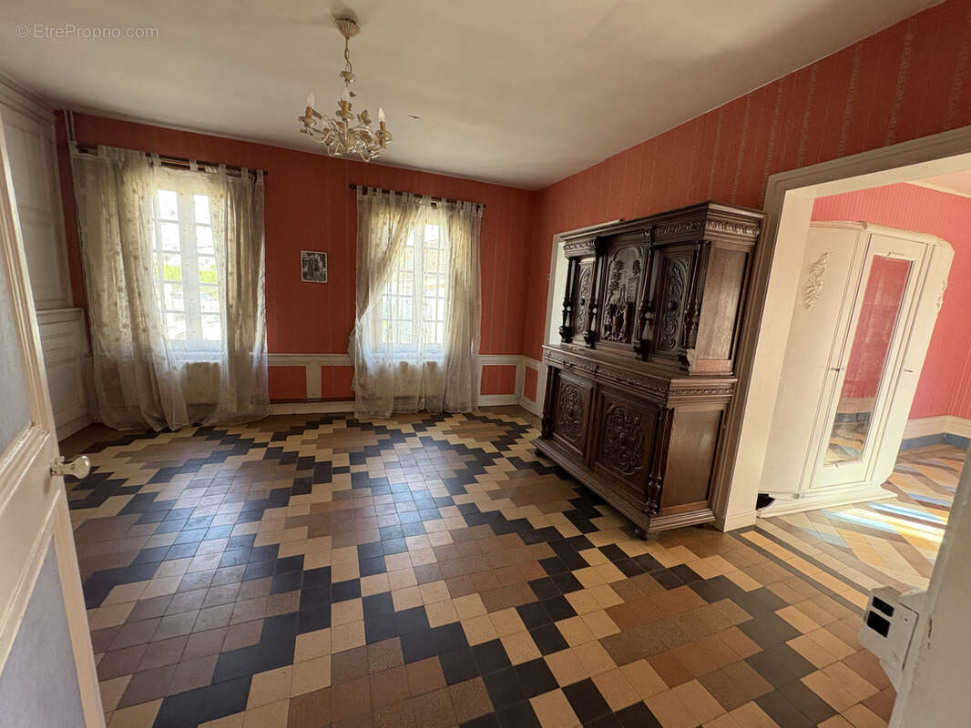 Maison à AVESNES-LE-COMTE