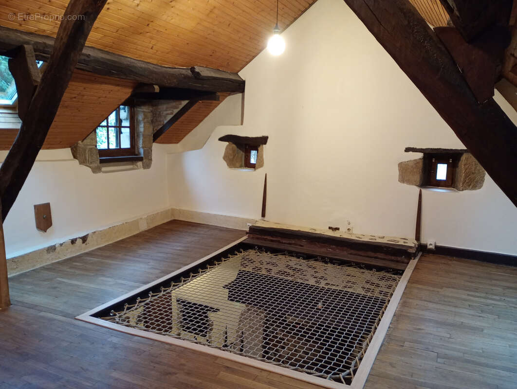 Maison à SAINT-ELOI