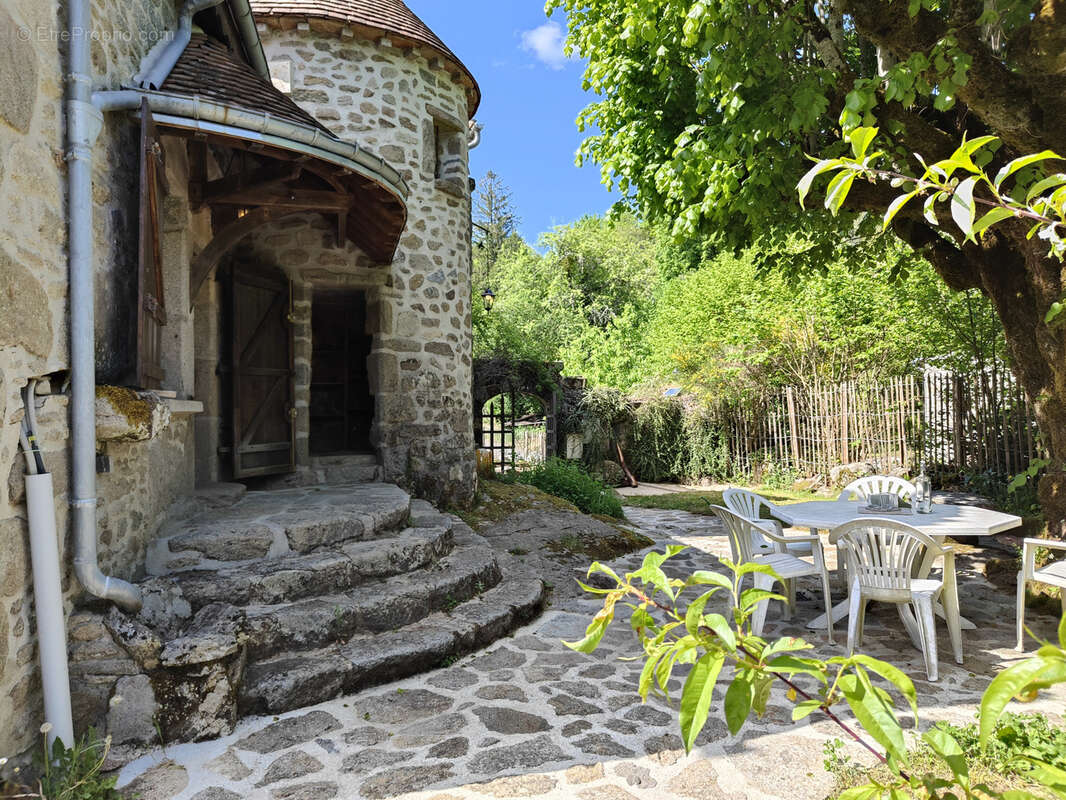 Maison à SAINT-ELOI