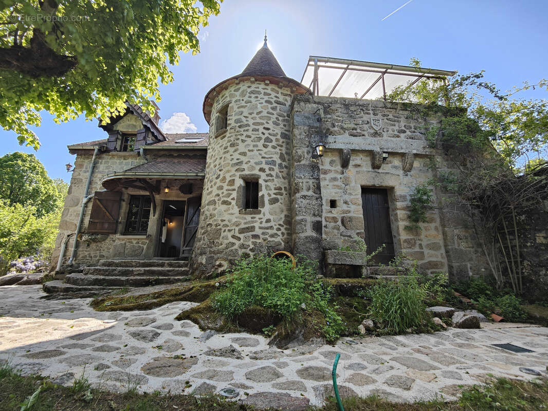 Maison à SAINT-ELOI