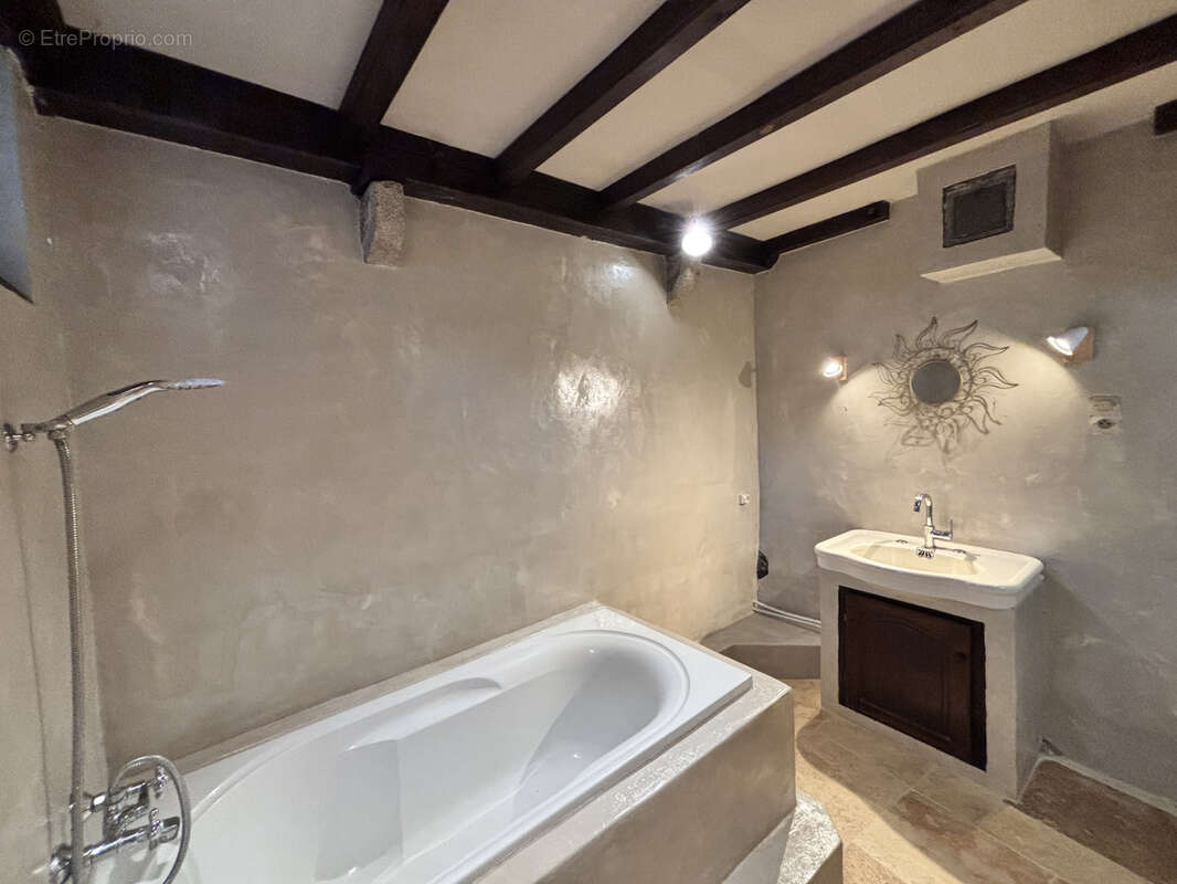 Maison à SAINT-ELOI