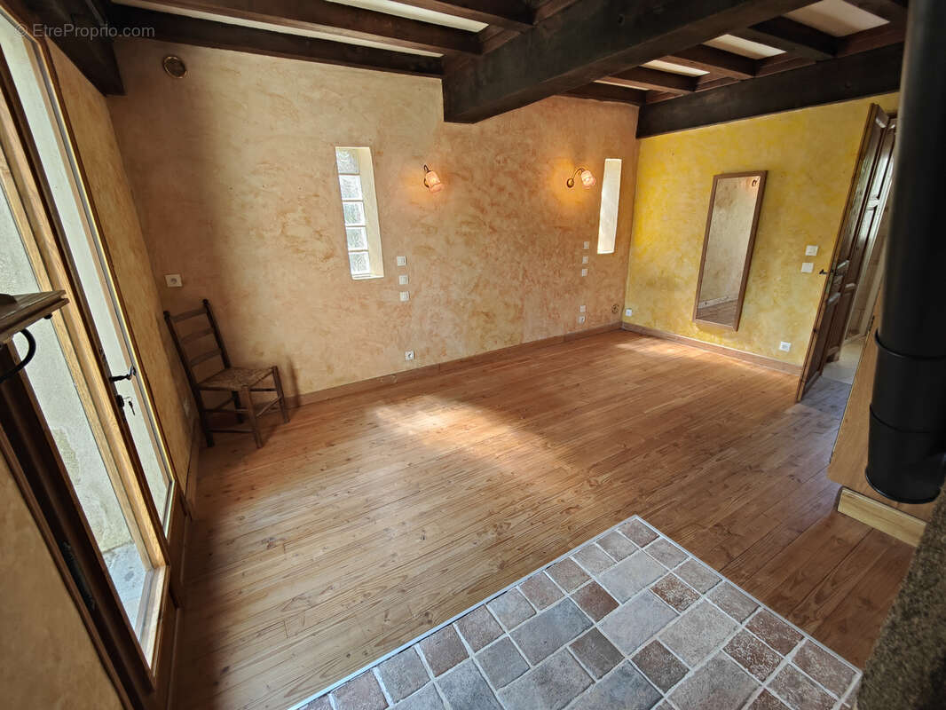 Maison à SAINT-ELOI