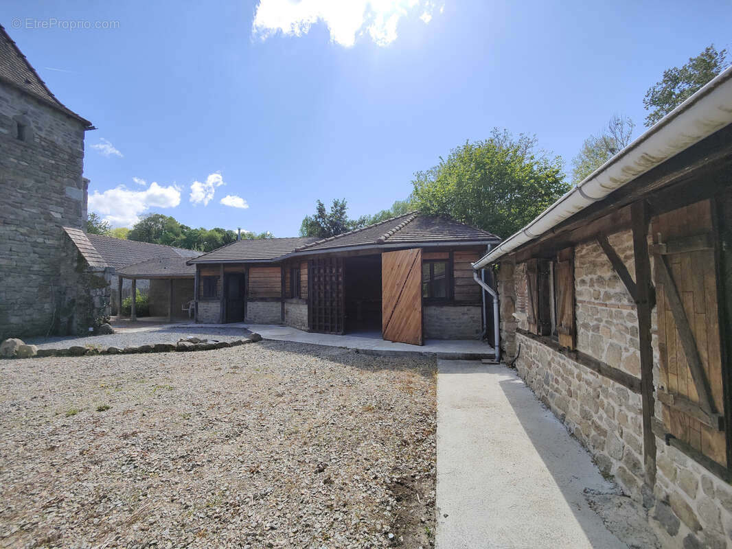 Maison à SAINT-ELOI