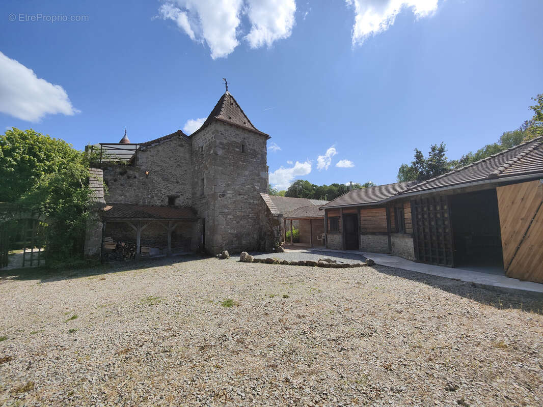 Maison à SAINT-ELOI