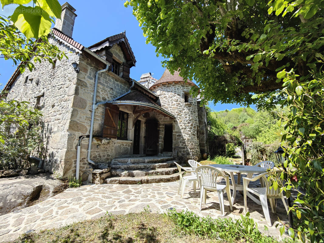 Maison à SAINT-ELOI
