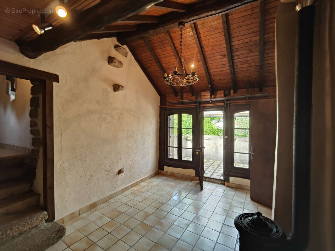 Maison à SAINT-ELOI