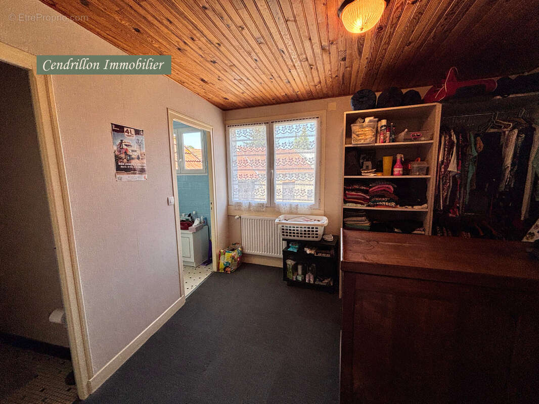 Maison à AZAT-CHATENET