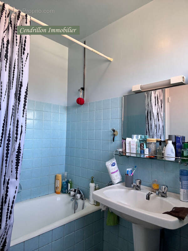 Maison à AZAT-CHATENET