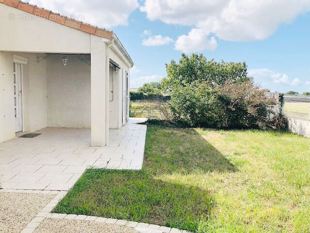 Maison à SALLES-SUR-MER