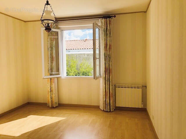 Maison à SALLES-SUR-MER