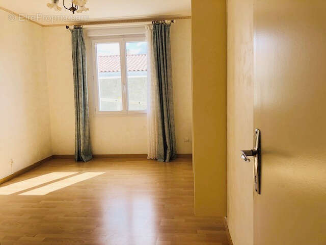 Maison à SALLES-SUR-MER