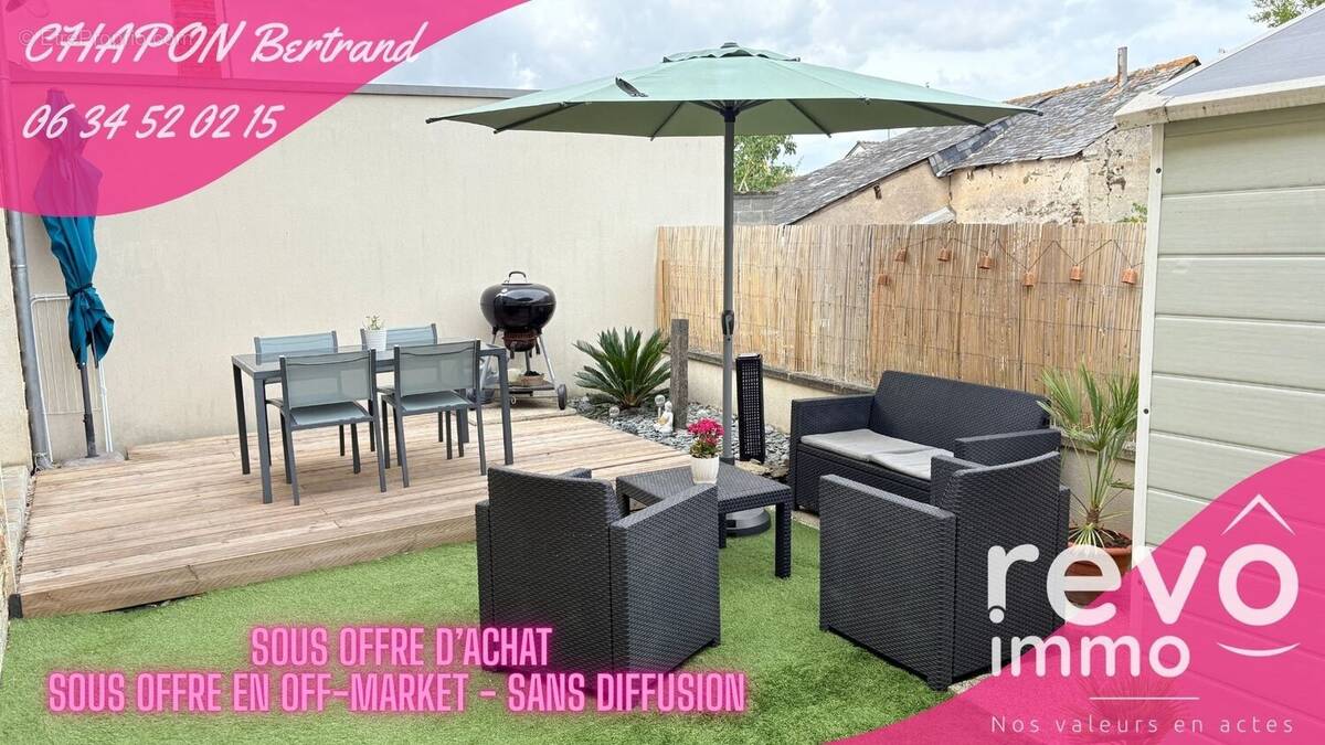 Maison à SAINT-LAMBERT-DU-LATTAY