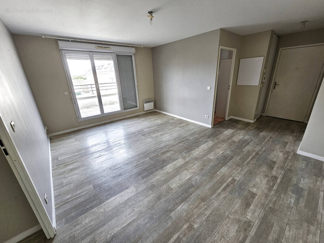 Appartement à CORBEIL-ESSONNES