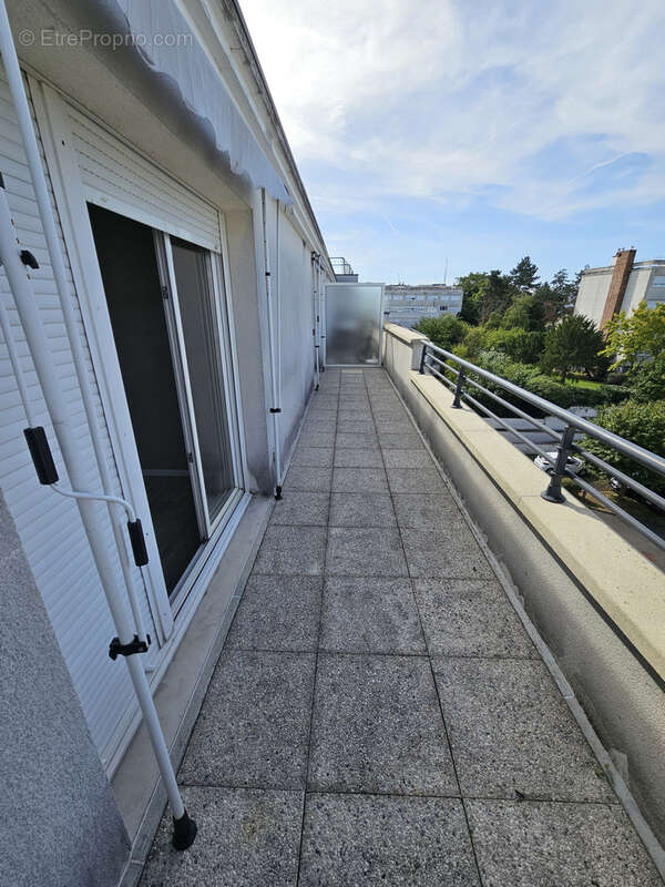 Appartement à CORBEIL-ESSONNES