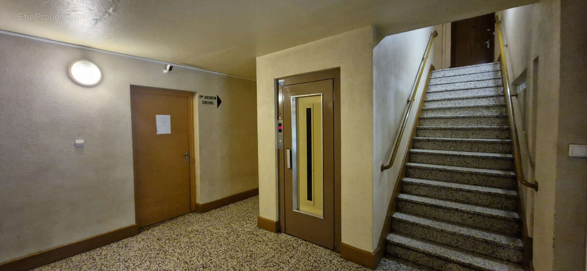 Appartement à SAINT-ETIENNE