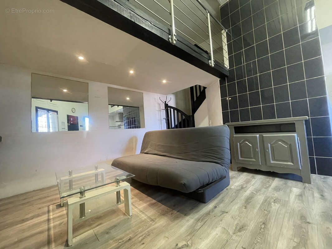 Appartement à PEYPIN