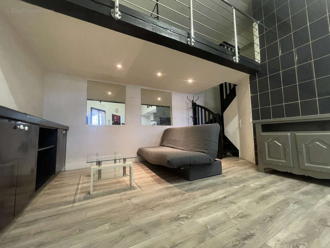 Appartement à PEYPIN