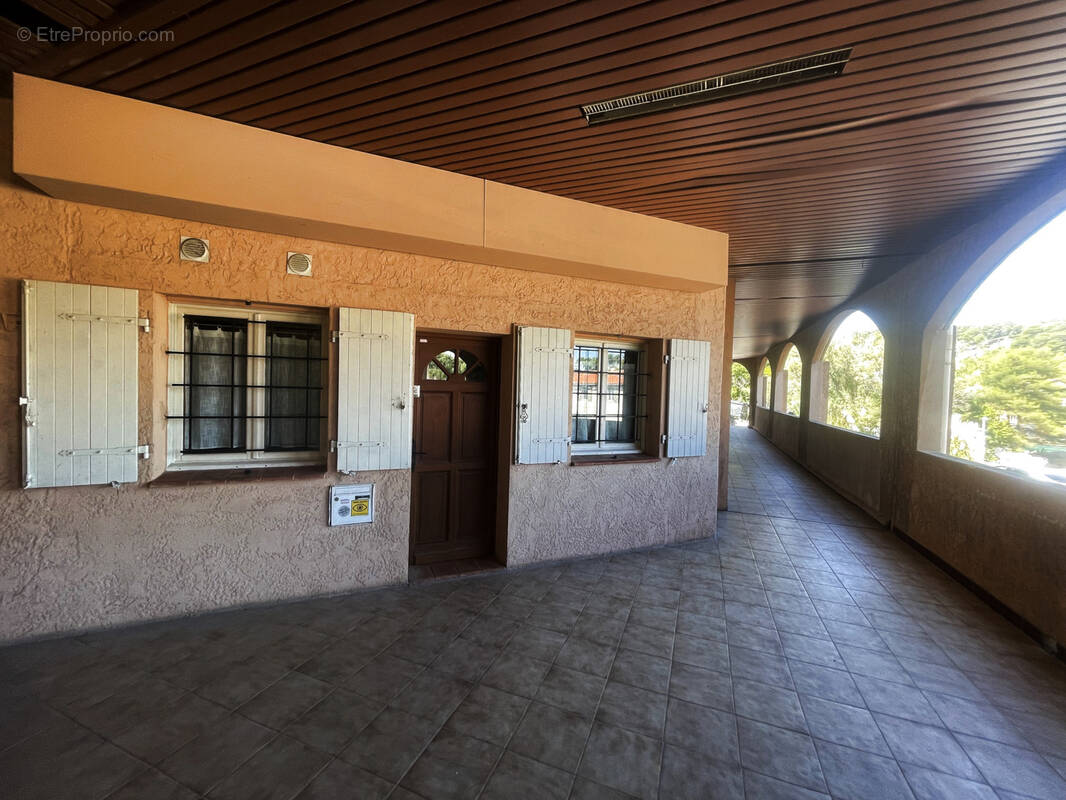 Appartement à PEYPIN