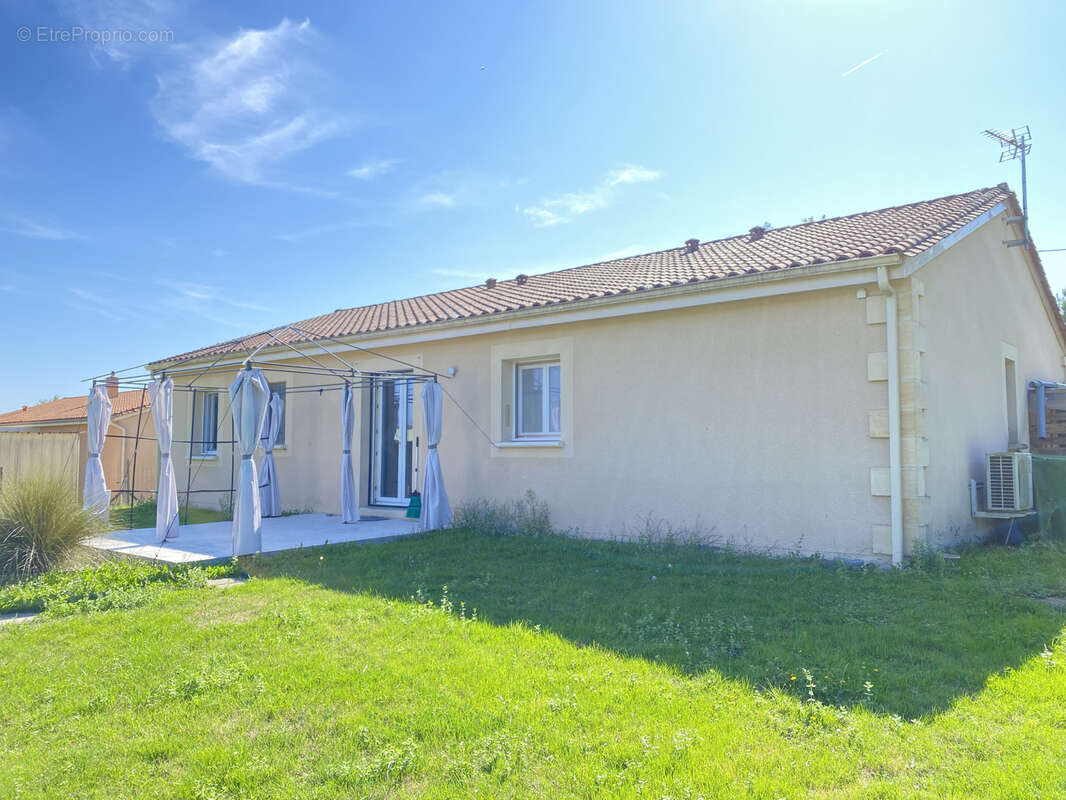 Maison à SAINT-ASTIER